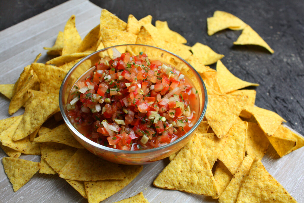 Frische Tomaten-Salsa mit Pfefferschoten - Toastenstein.com