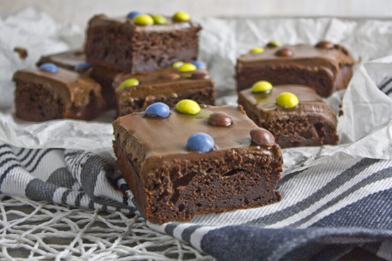 Joghurt-Brownies mit Kokos-Schoko-Creme - Toastenstein.com