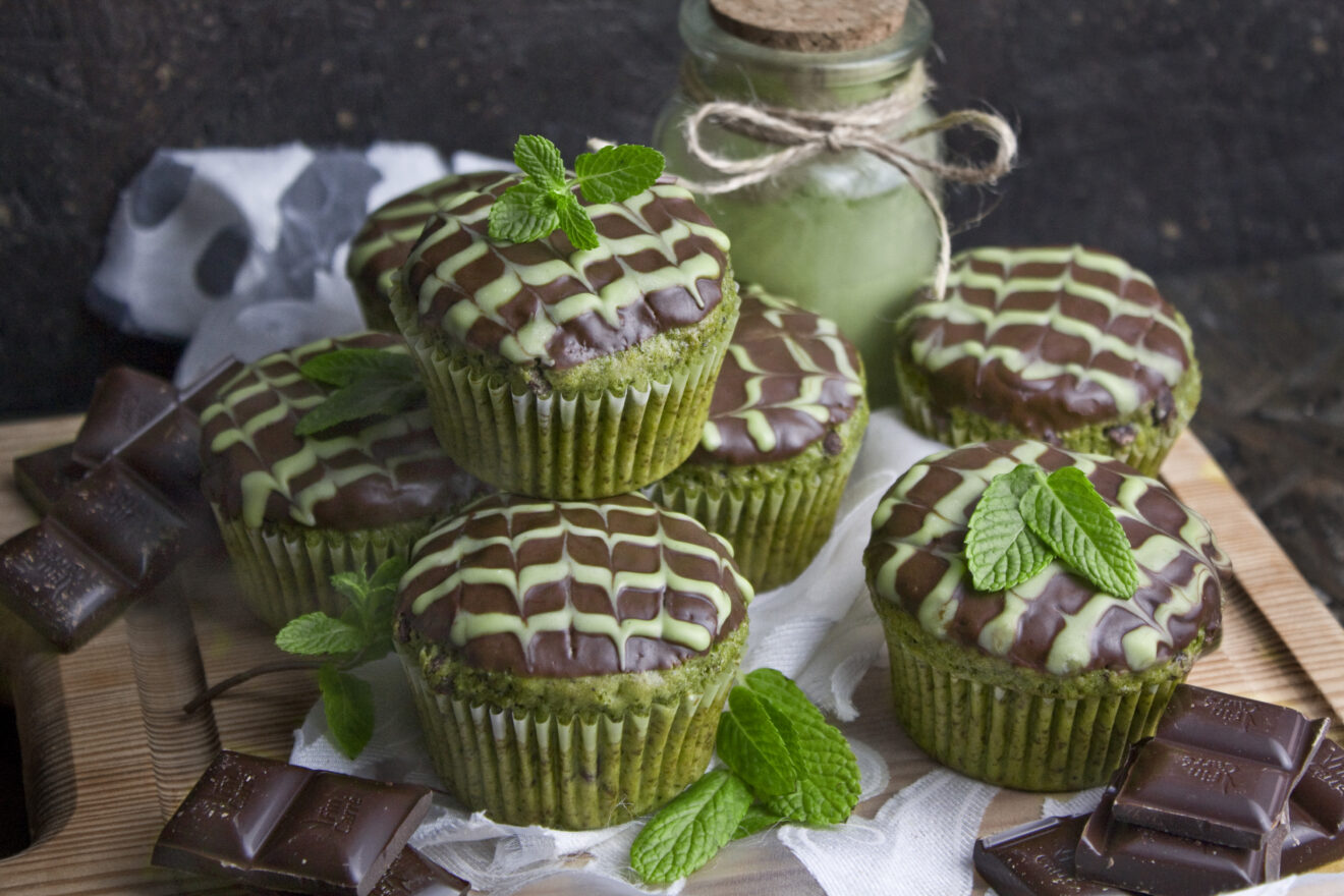 Matcha-Minz-Muffins mit Schokolade - Toastenstein.com