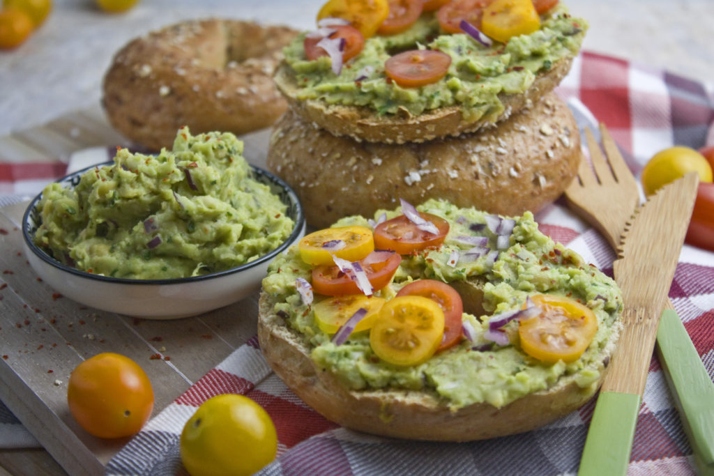 Schneller Avocado-Kichererbsen-Aufstrich | Toastenstein