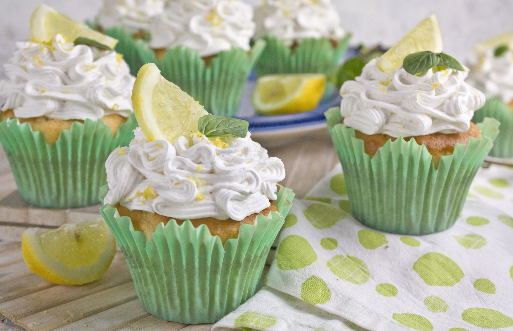 Zitronen-Mascarpone-Cupcakes – Frühlings-Frisch! - Toastenstein.com