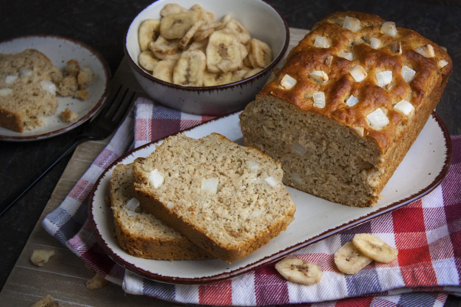 Saftiges Kokos-Bananenbrot mit Biss - Toastenstein.com