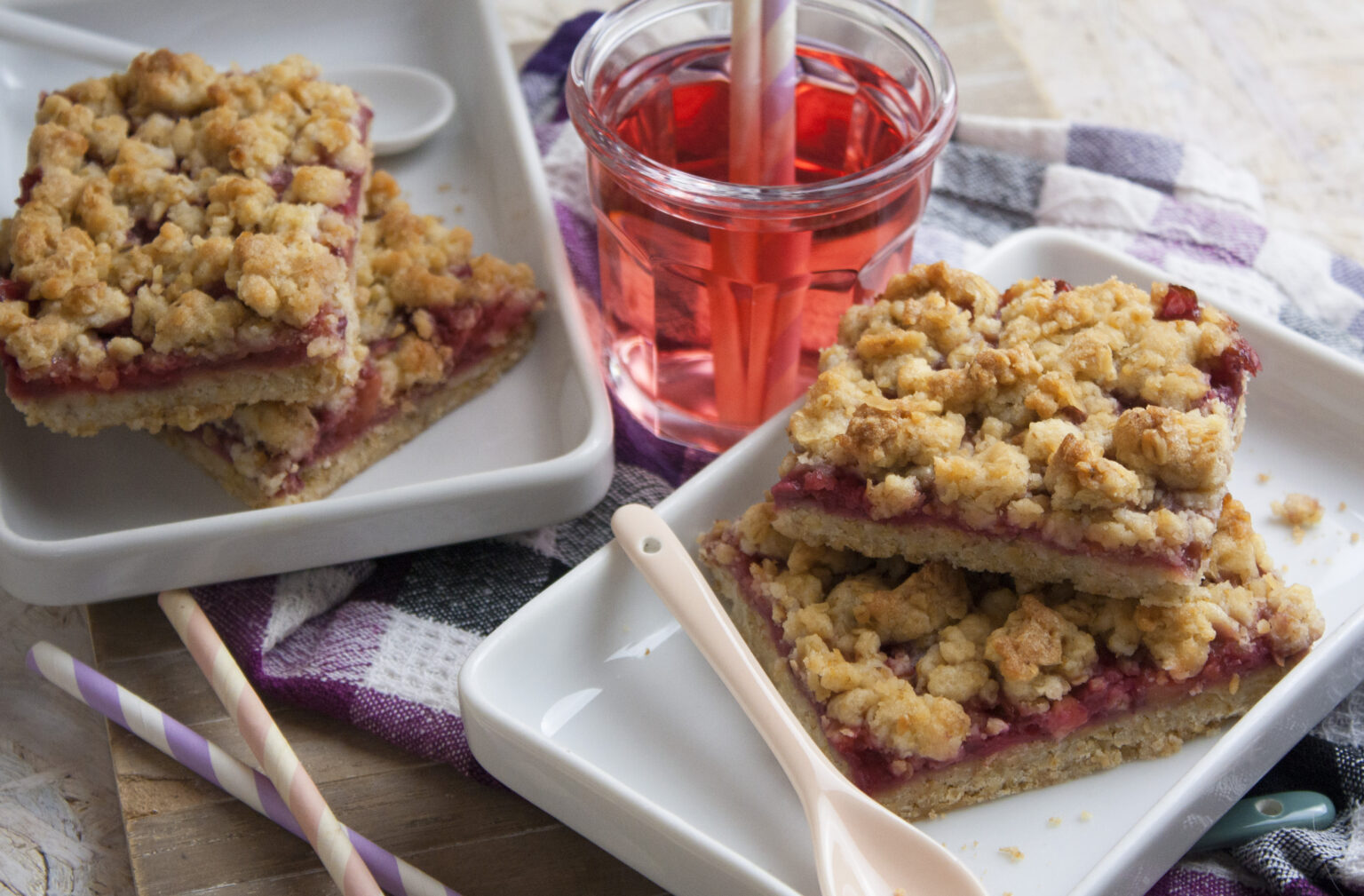 Erdbeer-Apfel-Schnitten mit Haferflocken - Toastenstein.com